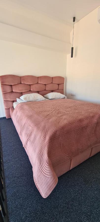 Stay In Kaunas & La51 - Free Parking Exterior photo